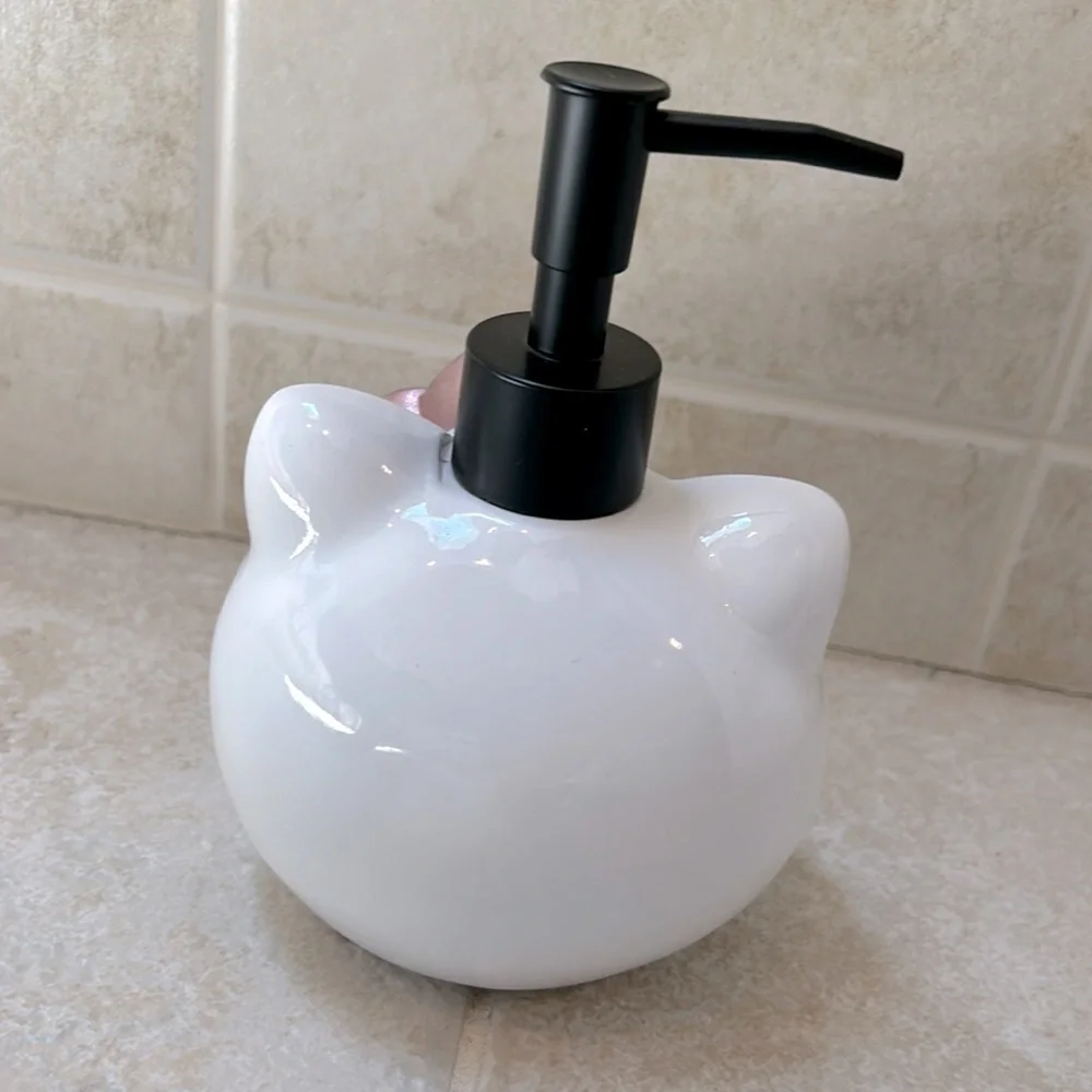 HELLO KITTY rose gold ceramic soap dispenser NWT